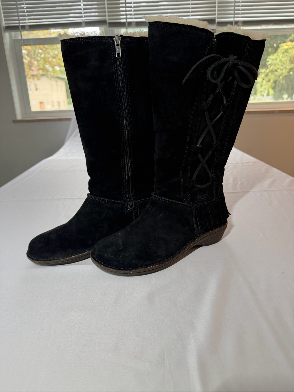 Vintage UGG Boots New Never Worn With Original Box size 8